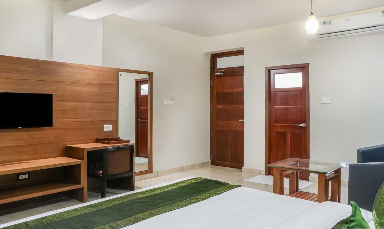 Treebo Casino Hotel 3*